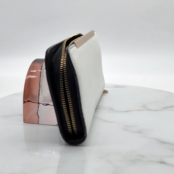 Marikai Black White Faux Saffiano Leather Gold Bar Wallet - Picture 11 of 16